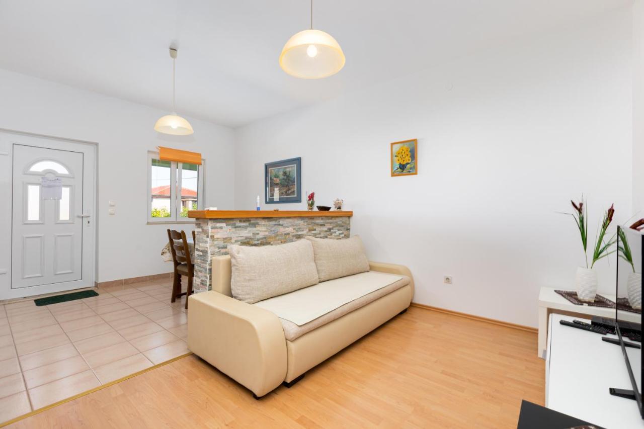 Apartments Vesna Пунат Екстер'єр фото