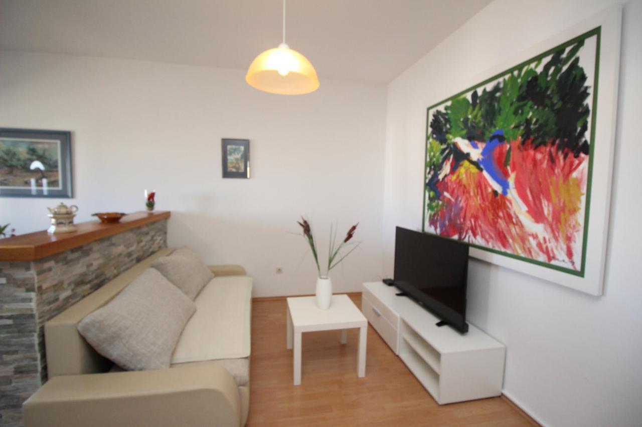 Apartments Vesna Пунат Екстер'єр фото