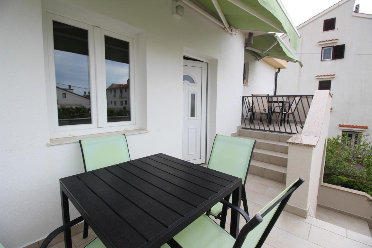 Apartments Vesna Пунат Екстер'єр фото